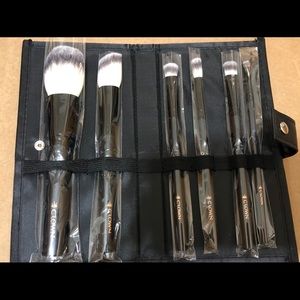 Crown Pro brushes